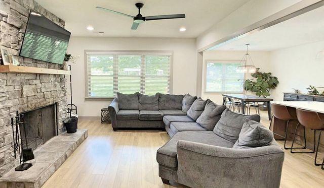 1924 Corral Road, Signal Mountain, TN 37377