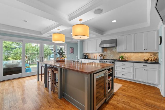 1704 W 34th ST, Austin, TX 78703