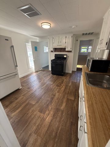 321 Lawrence St. 3, Lowell, MA 01852