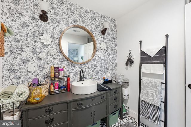 19 CHURCH LN, Lottsburg, VA 22511