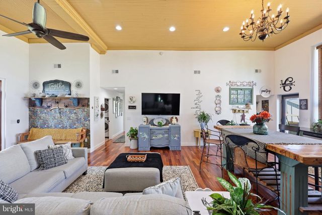 19 CHURCH LN, Lottsburg, VA 22511