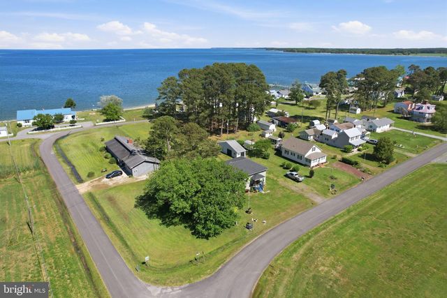 19 CHURCH LN, Lottsburg, VA 22511