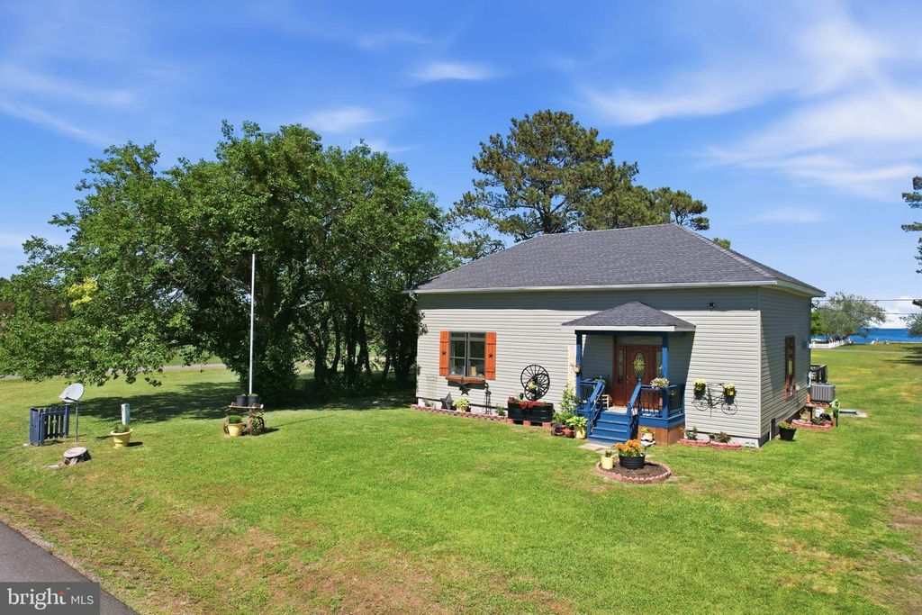 19 CHURCH LN, Lottsburg, VA 22511