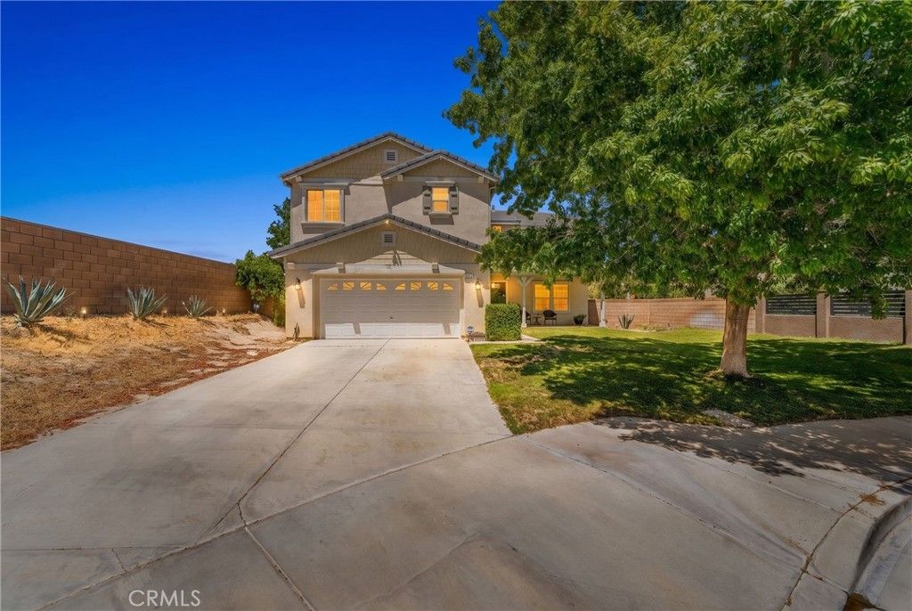 Image 1 of property listing at 43203 Fanchon Avenue, Lancaster, CA 93536