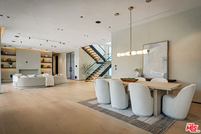 5411 Vanalden Avenue, Tarzana, CA 91356