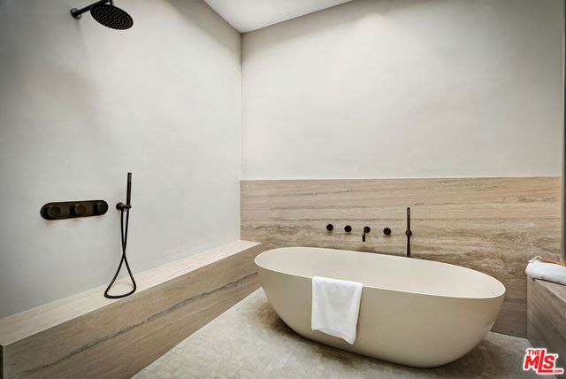 5411 Vanalden Avenue, Tarzana, CA 91356