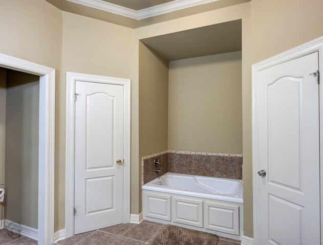 307 Briars Court, Bossier City, LA 71111