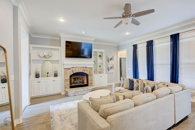 307 Briars Court, Bossier City, LA 71111