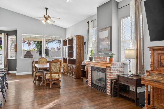 511 Heiler Ct, Folsom, CA 95630