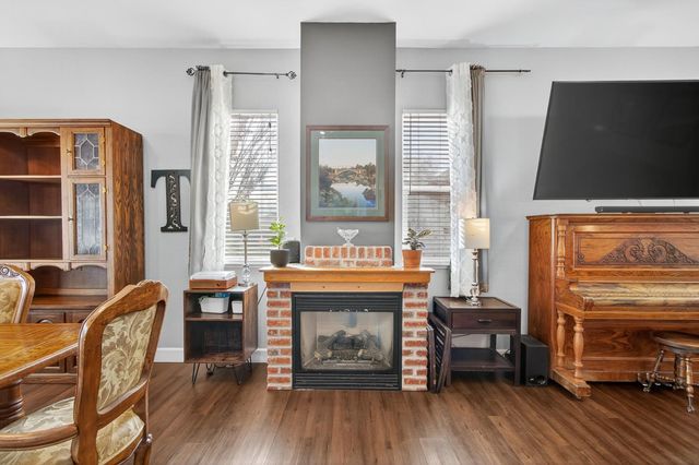 511 Heiler Ct, Folsom, CA 95630