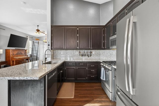 511 Heiler Ct, Folsom, CA 95630