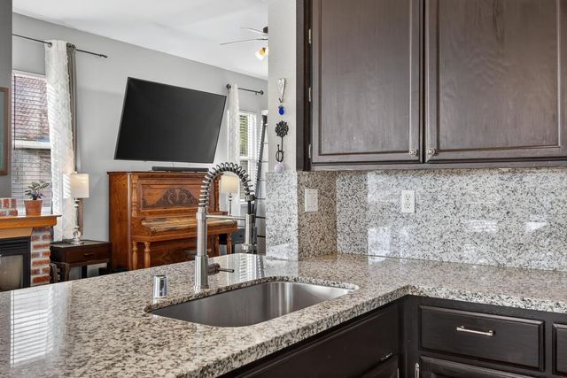 511 Heiler Ct, Folsom, CA 95630