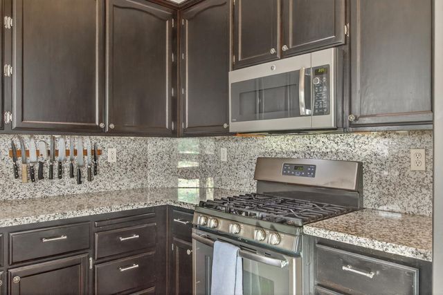 511 Heiler Ct, Folsom, CA 95630