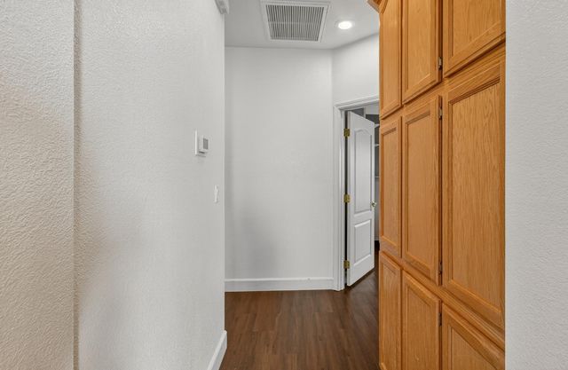 511 Heiler Ct, Folsom, CA 95630