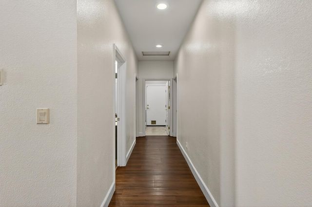 511 Heiler Ct, Folsom, CA 95630