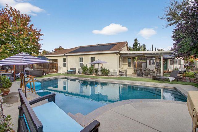 511 Heiler Ct, Folsom, CA 95630