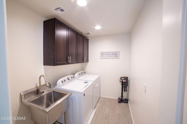 851 E Mule Creek Loop, Sahuarita, AZ 85629
