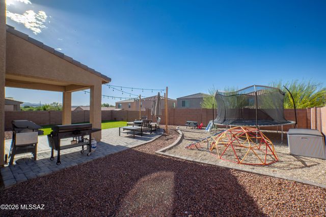 851 E Mule Creek Loop, Sahuarita, AZ 85629