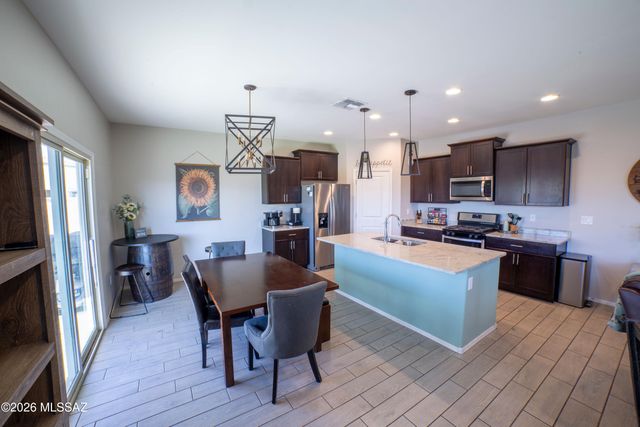 851 E Mule Creek Loop, Sahuarita, AZ 85629