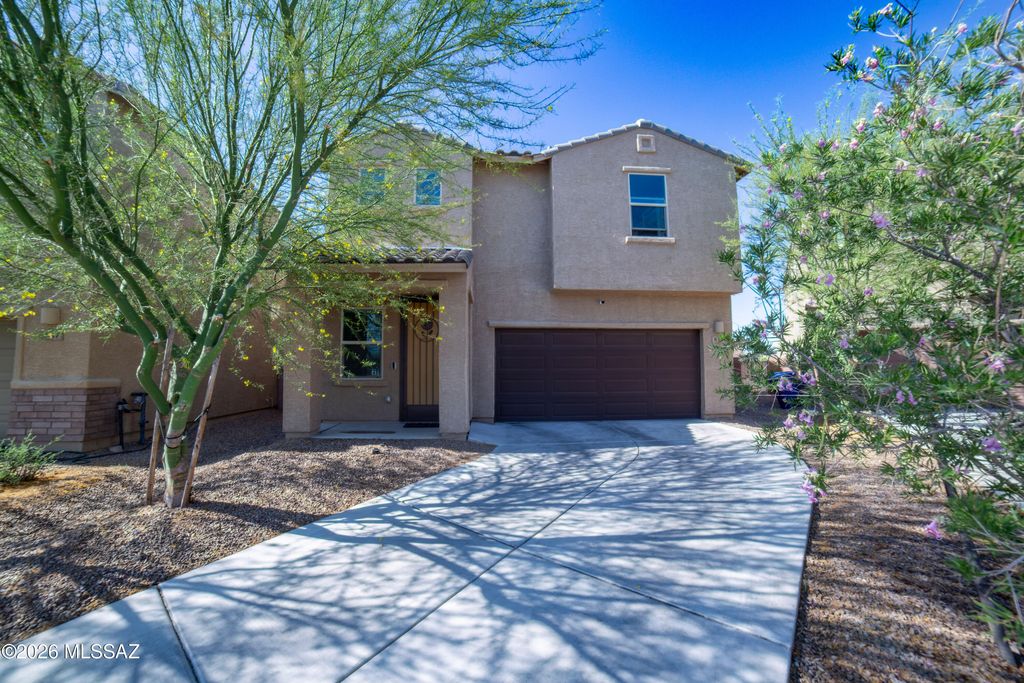 851 E Mule Creek Loop, Sahuarita, AZ 85629