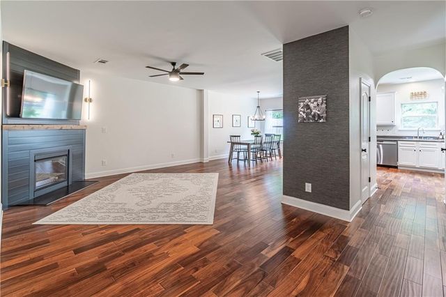 5535 Hedge Brook Drive, Cumming, GA 30028