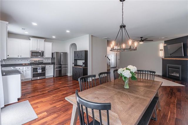 5535 Hedge Brook Drive, Cumming, GA 30028