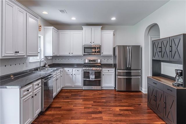 5535 Hedge Brook Drive, Cumming, GA 30028