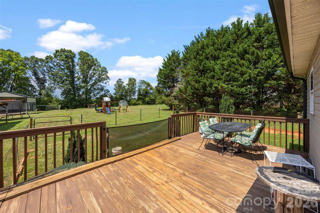 5115 Tonys Way, Vale, NC 28168