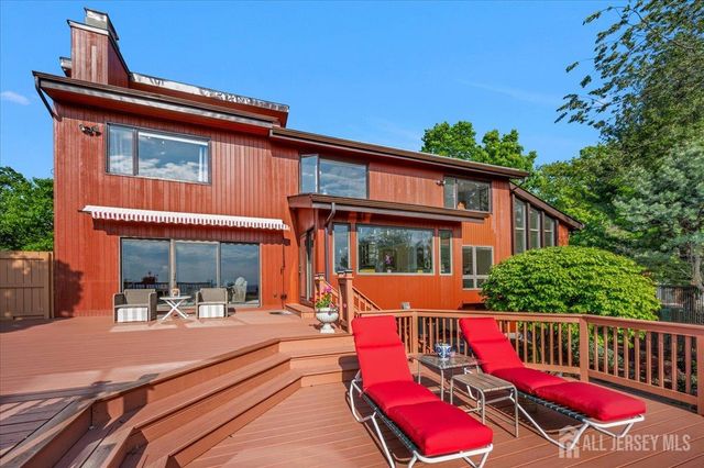 950 Sunset Ridge, Bridgewater, NJ 08807