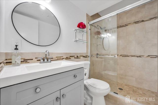 950 Sunset Ridge, Bridgewater, NJ 08807