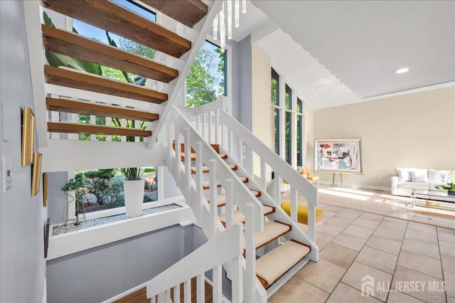 950 Sunset Ridge, Bridgewater, NJ 08807