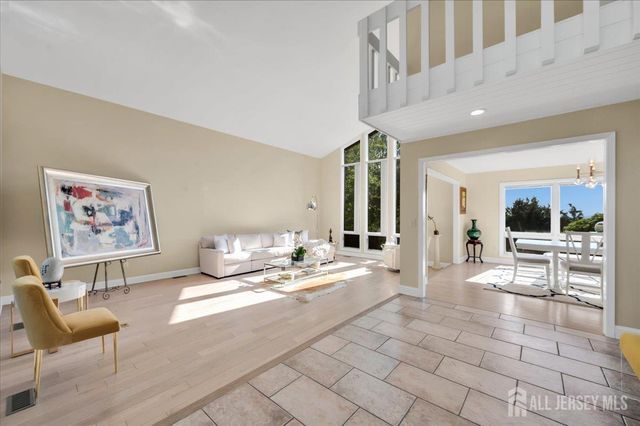 950 Sunset Ridge, Bridgewater, NJ 08807