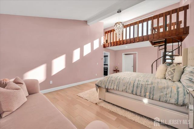 950 Sunset Ridge, Bridgewater, NJ 08807