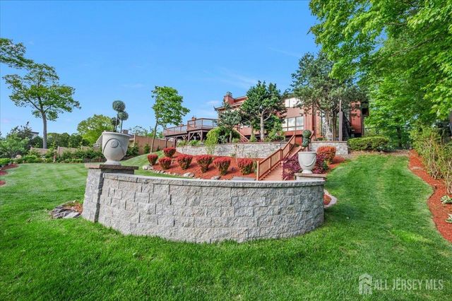 950 Sunset Ridge, Bridgewater, NJ 08807