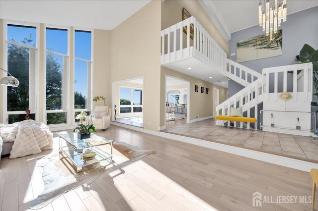 950 Sunset Ridge, Bridgewater, NJ 08807
