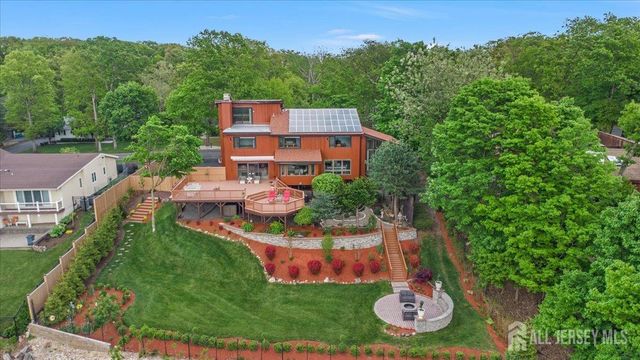 950 Sunset Ridge, Bridgewater, NJ 08807
