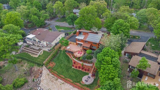 950 Sunset Ridge, Bridgewater, NJ 08807