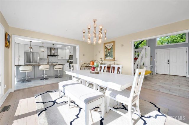 950 Sunset Ridge, Bridgewater, NJ 08807