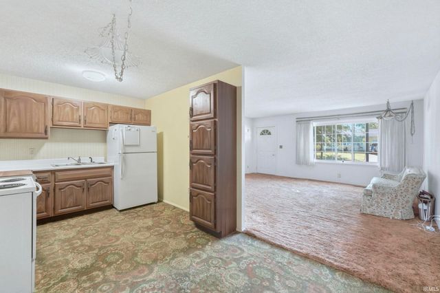 502 N Lenfesty Avenue, Marion, IN 46952