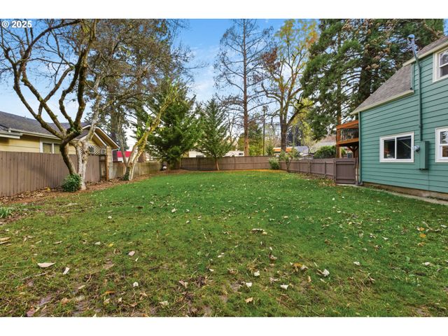 780 VAN BUREN St, Eugene, OR 97402