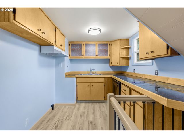 780 VAN BUREN St, Eugene, OR 97402