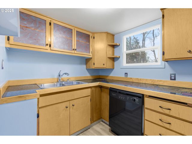 780 VAN BUREN St, Eugene, OR 97402