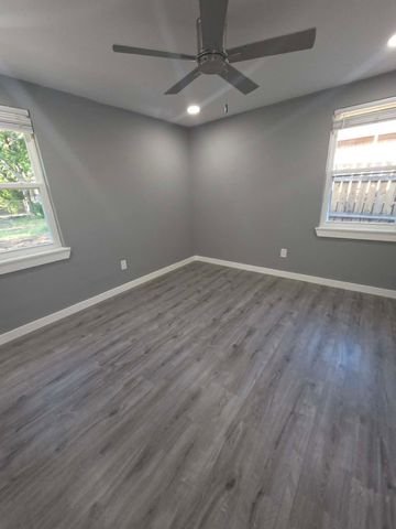 1317 W Bruton, Mesquite, TX 75149