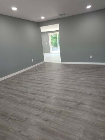 1317 W Bruton, Mesquite, TX 75149