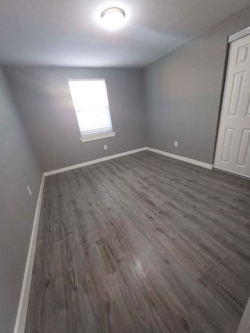1317 W Bruton, Mesquite, TX 75149