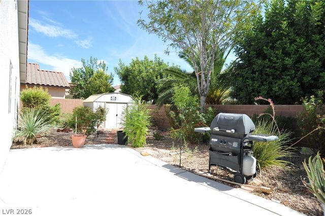 8228 Corset Creek Street, Las Vegas, NV 89131