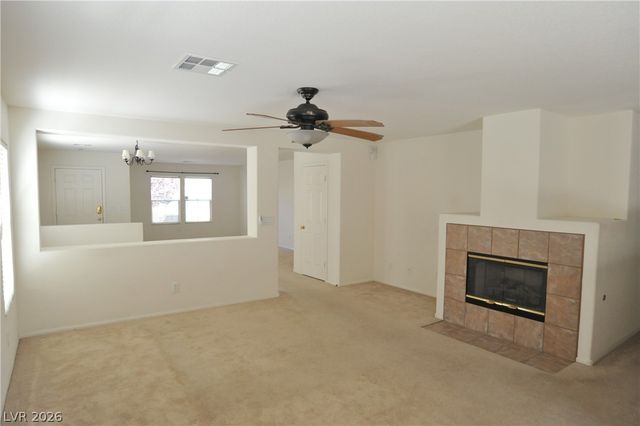 8228 Corset Creek Street, Las Vegas, NV 89131
