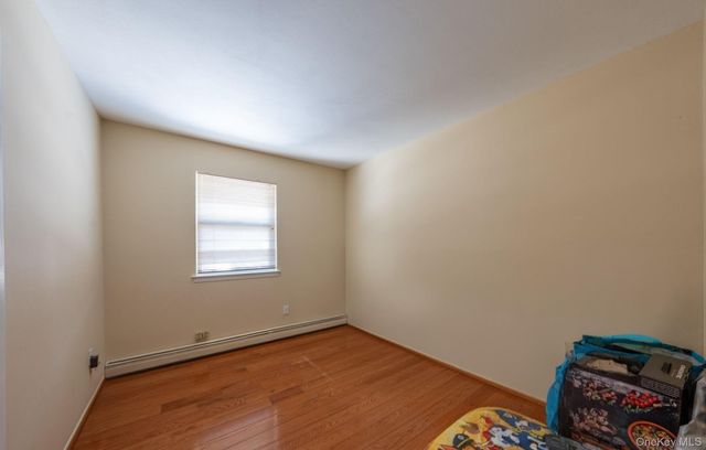 40 E Lincoln Avenue, Massapequa, NY 11758