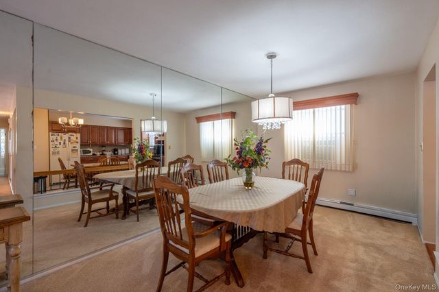 40 E Lincoln Avenue, Massapequa, NY 11758