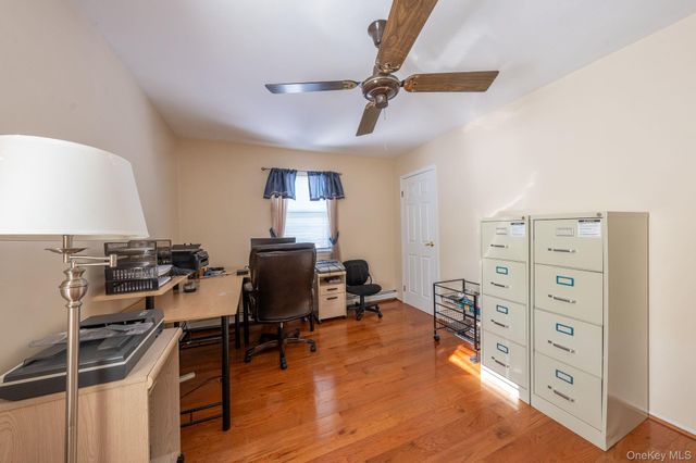 40 E Lincoln Avenue, Massapequa, NY 11758